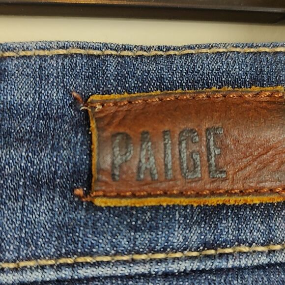 Paige Denim Co Bermuda 9" Shorts Dark Wash Size 28 - Picture 8 of 10